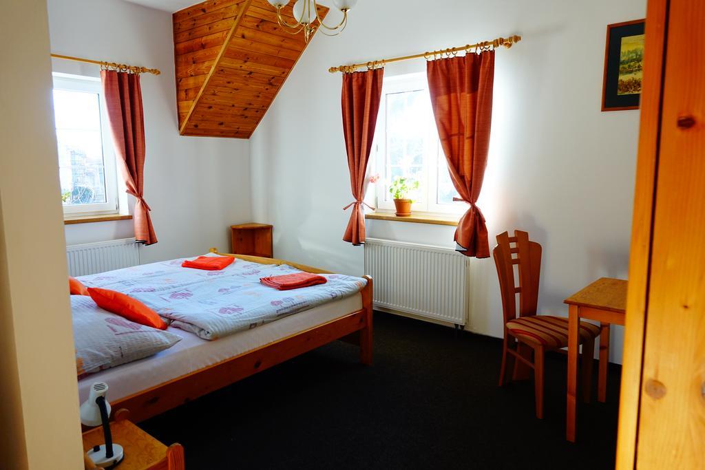 Penzion U Studanky Karlovy Vary Dış mekan fotoğraf